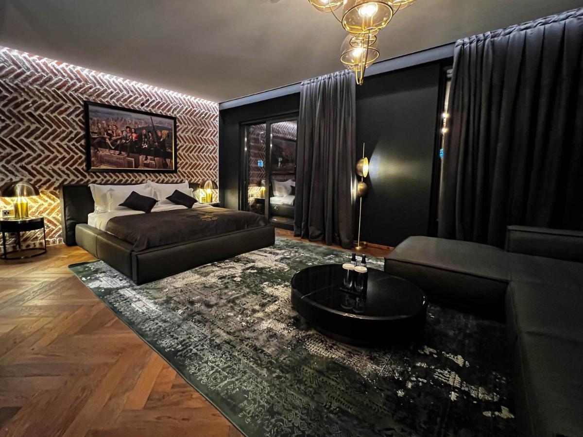 Mandarin Club House Hotel Batumi Eksteriør billede