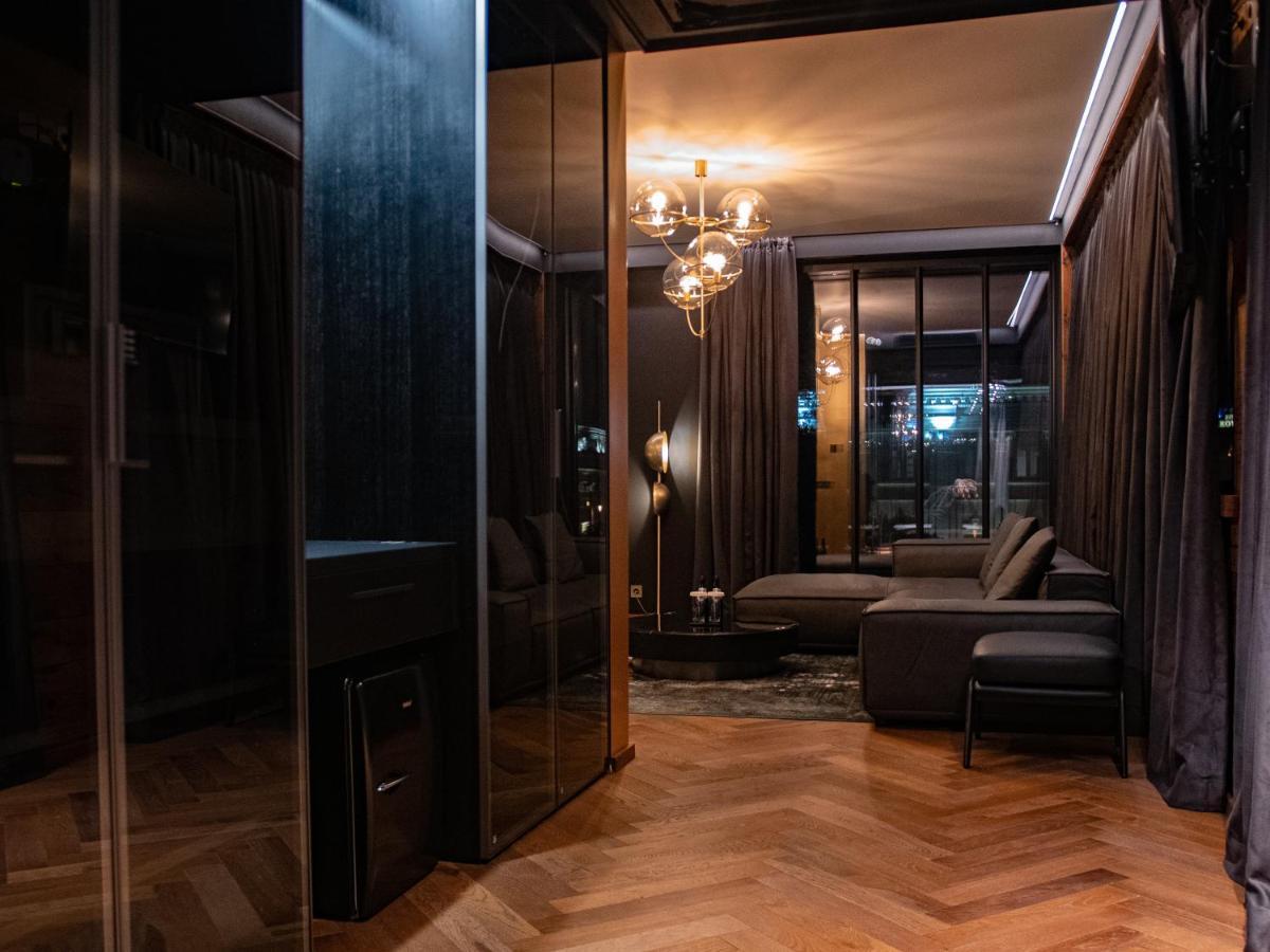 Mandarin Club House Hotel Batumi Eksteriør billede